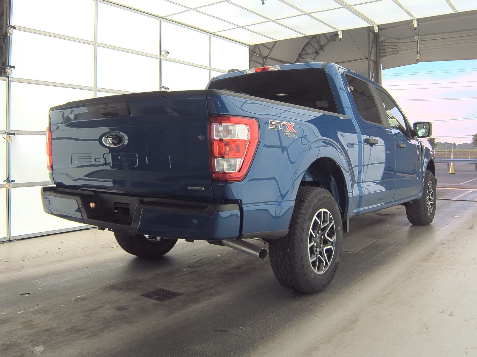 2022 Ford F-150 XL AWD