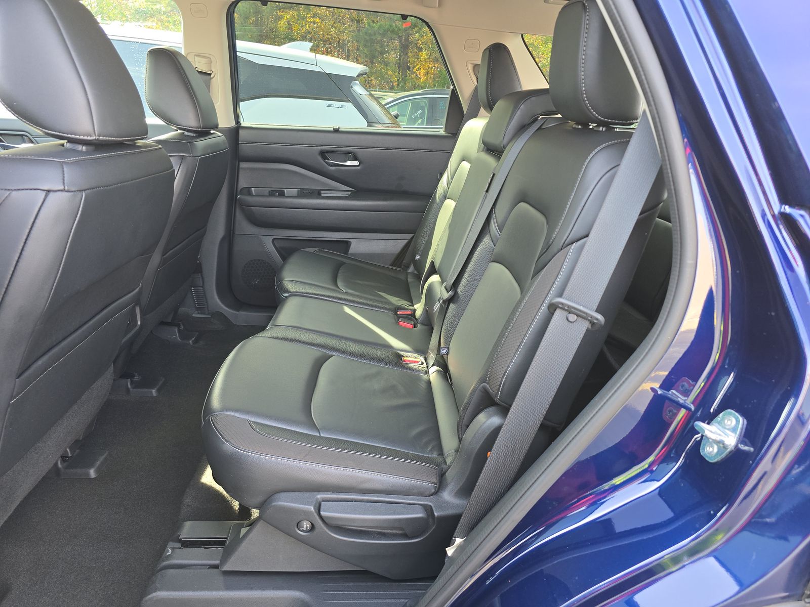 2022 Nissan Pathfinder SL AWD
