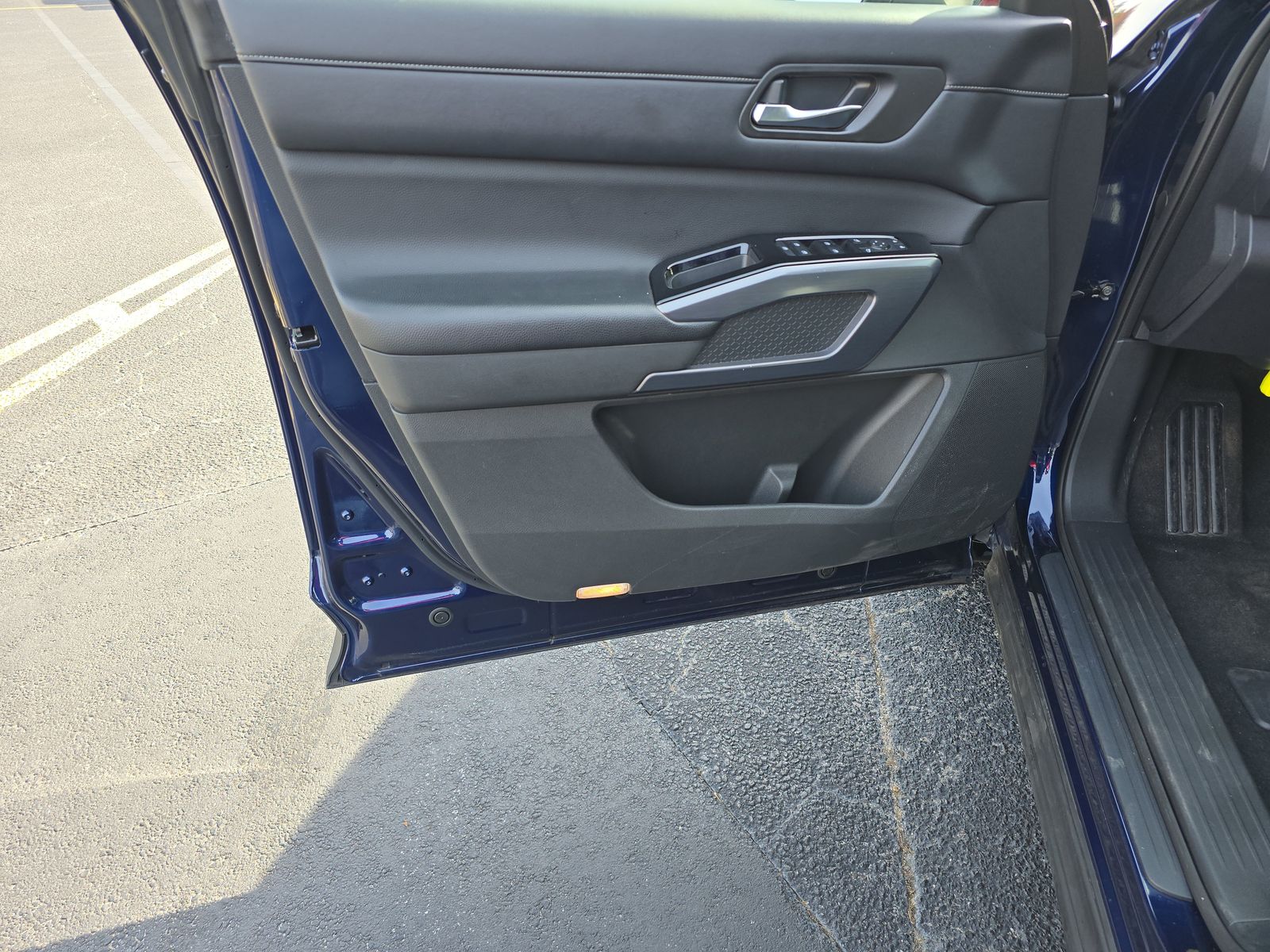 2022 Nissan Pathfinder SL AWD