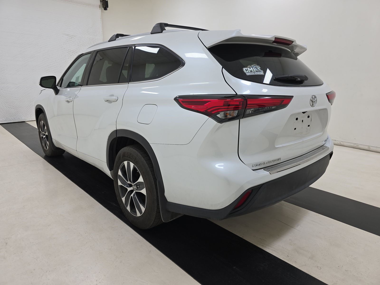 2022 Toyota Highlander XLE FWD