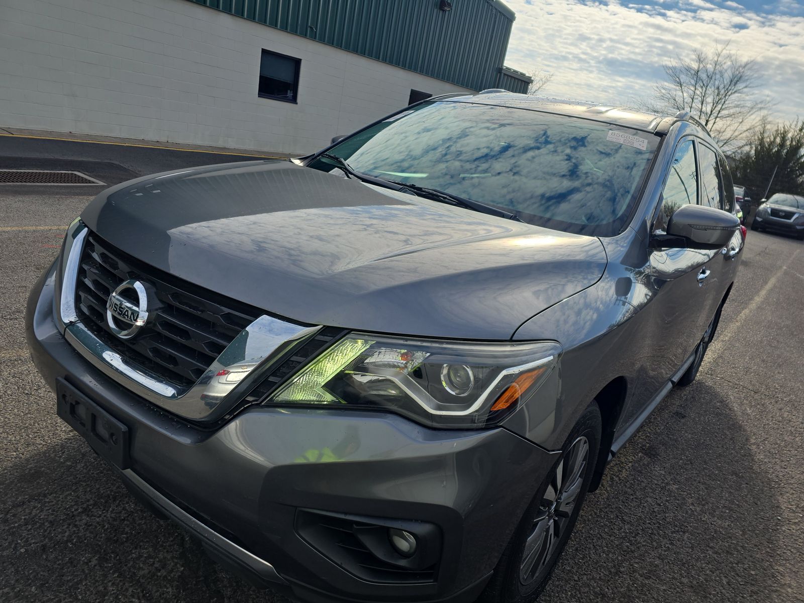 2017 Nissan Pathfinder SV