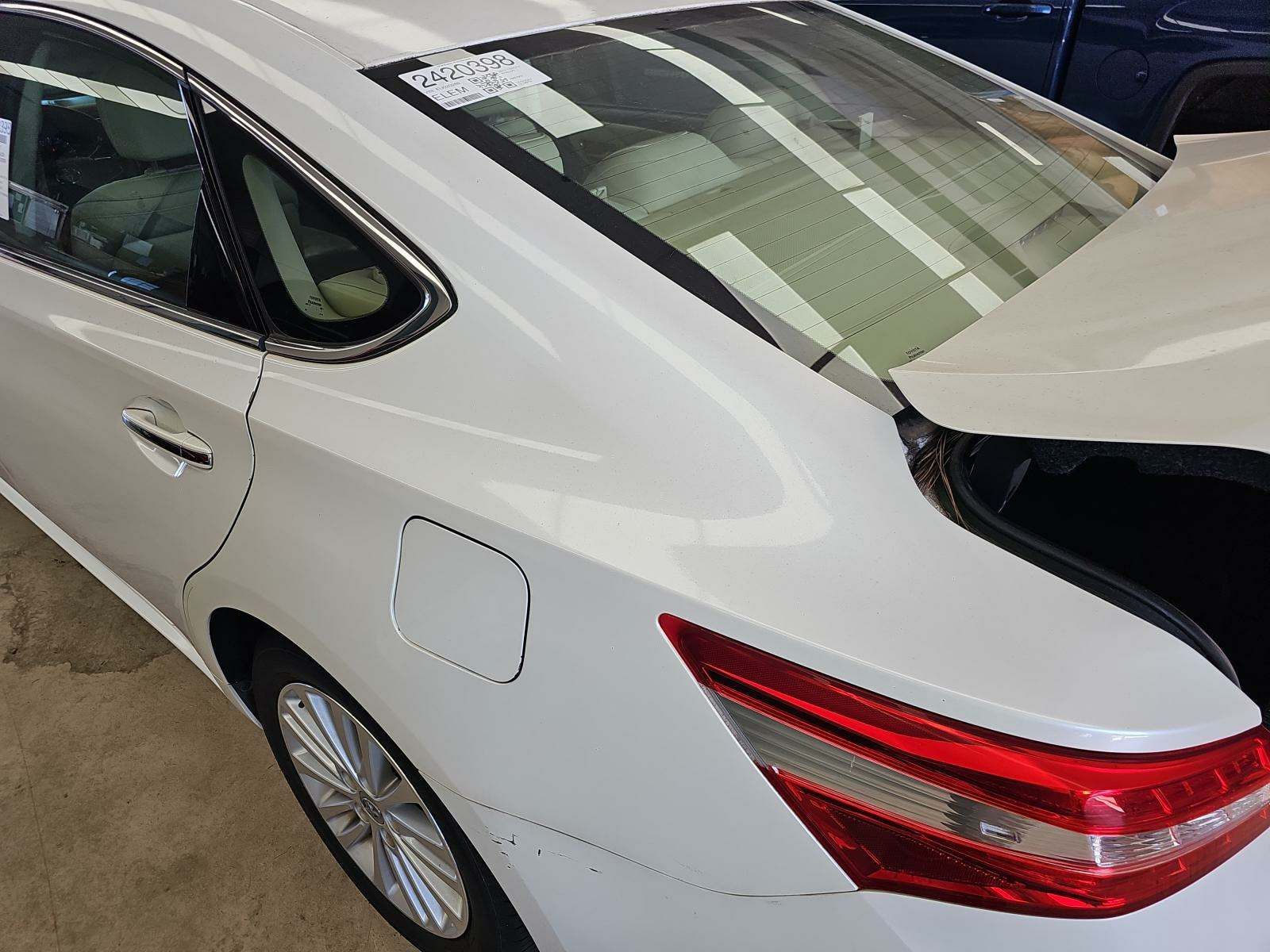 2014 Toyota Avalon Hybrid XLE Premium FWD