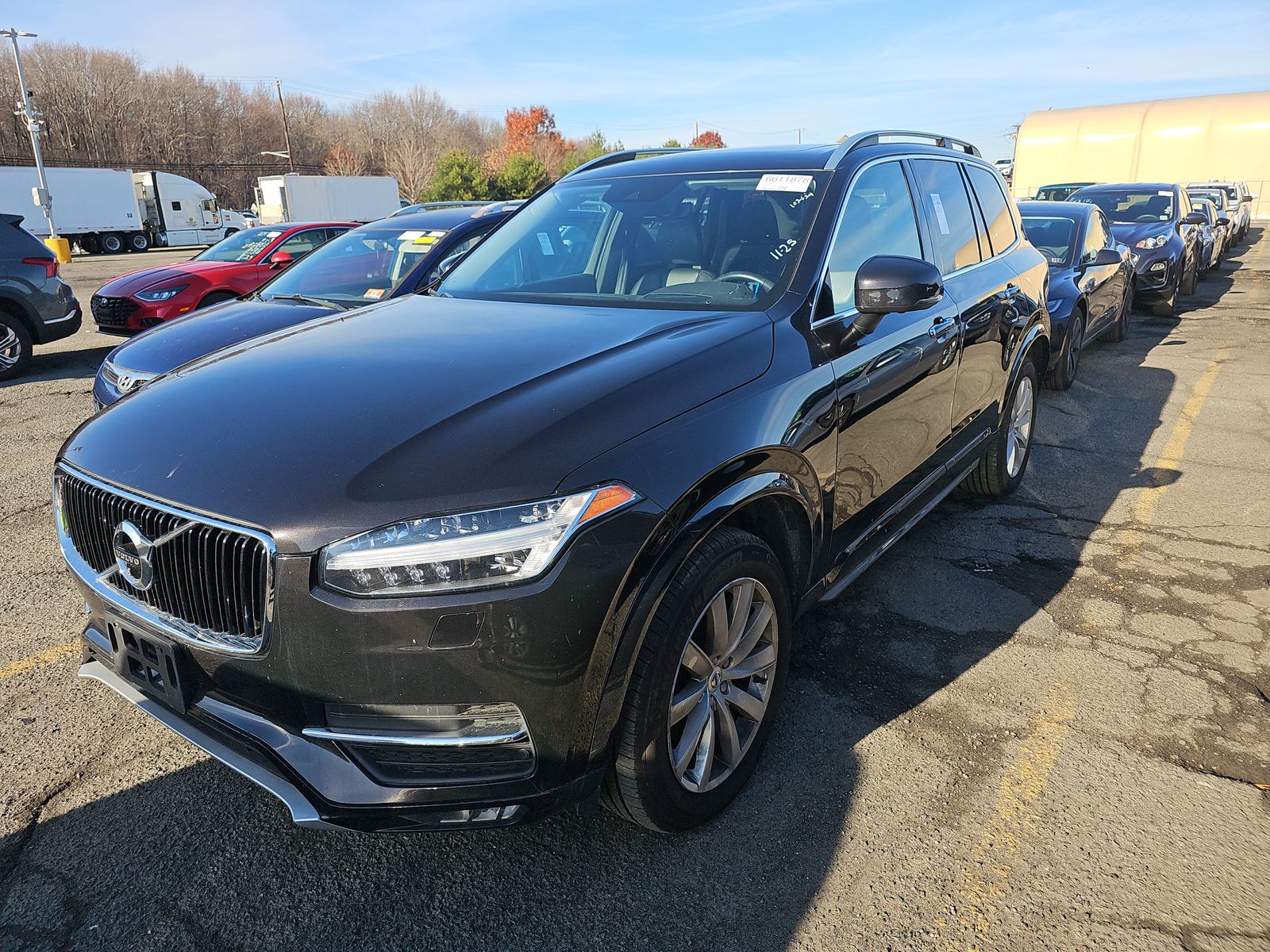 2016 Volvo XC90 T6 Momentum