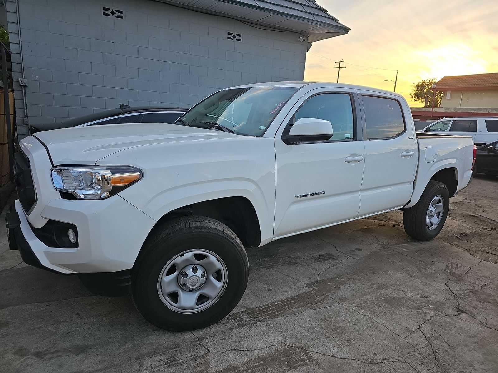 2023 Toyota Tacoma SR5 Crew Cab Short Bed