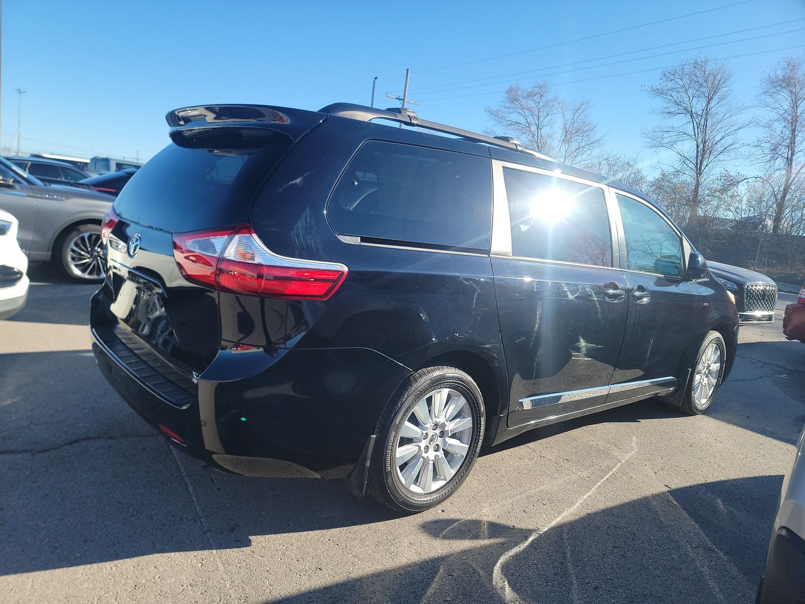 2017 Toyota Sienna XLE Premium AWD