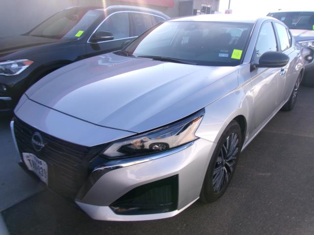 2024 Nissan Altima SV