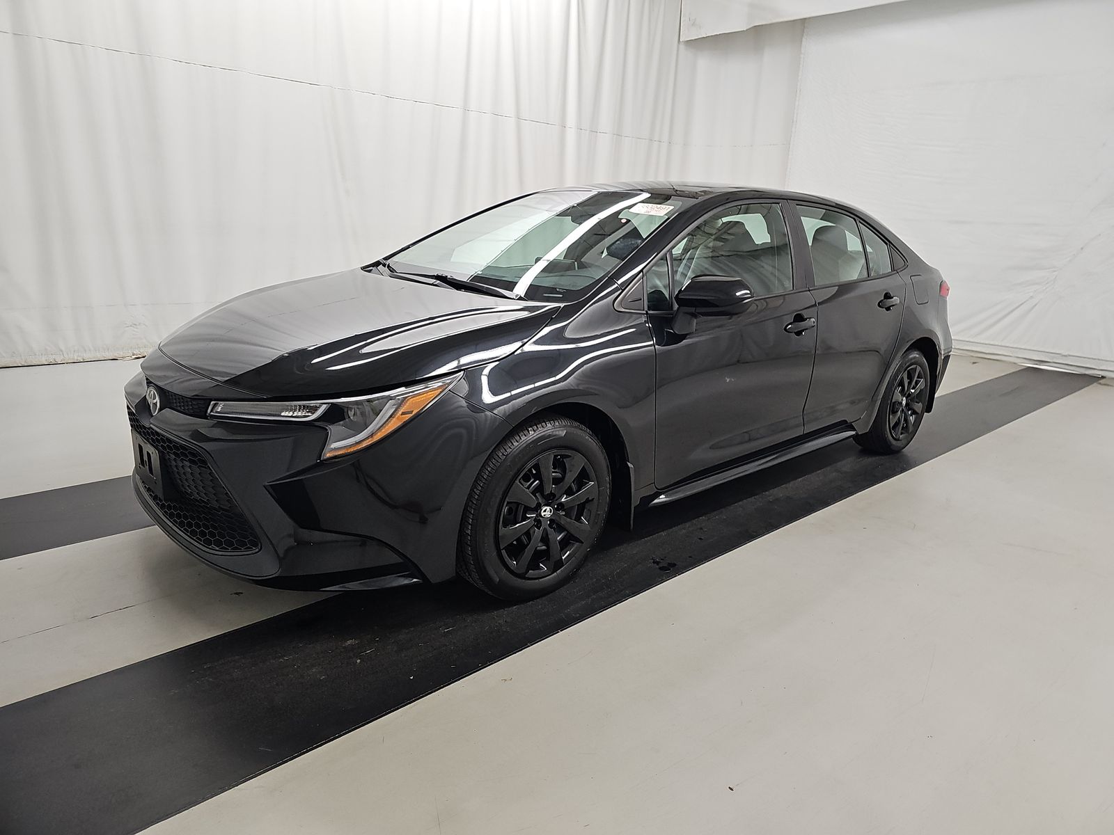 2021 Toyota Corolla LE Sedan