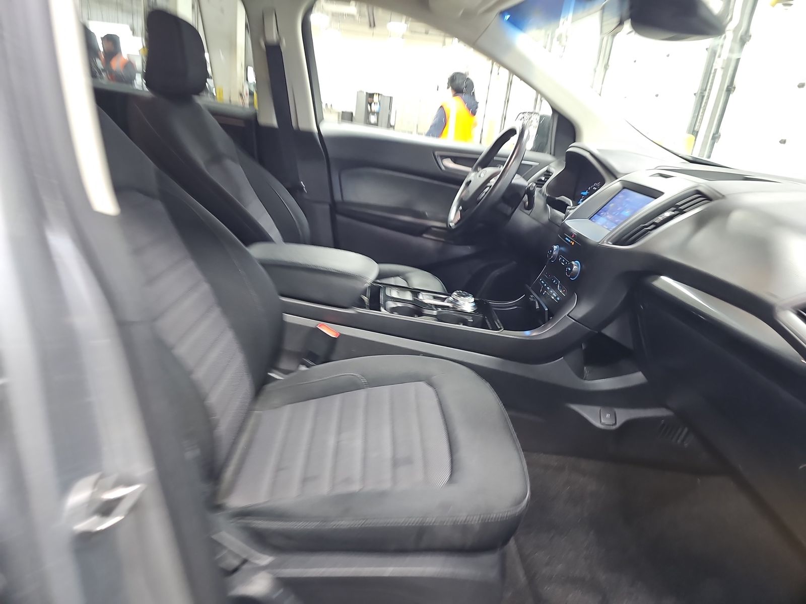2020 Ford Edge SE FWD