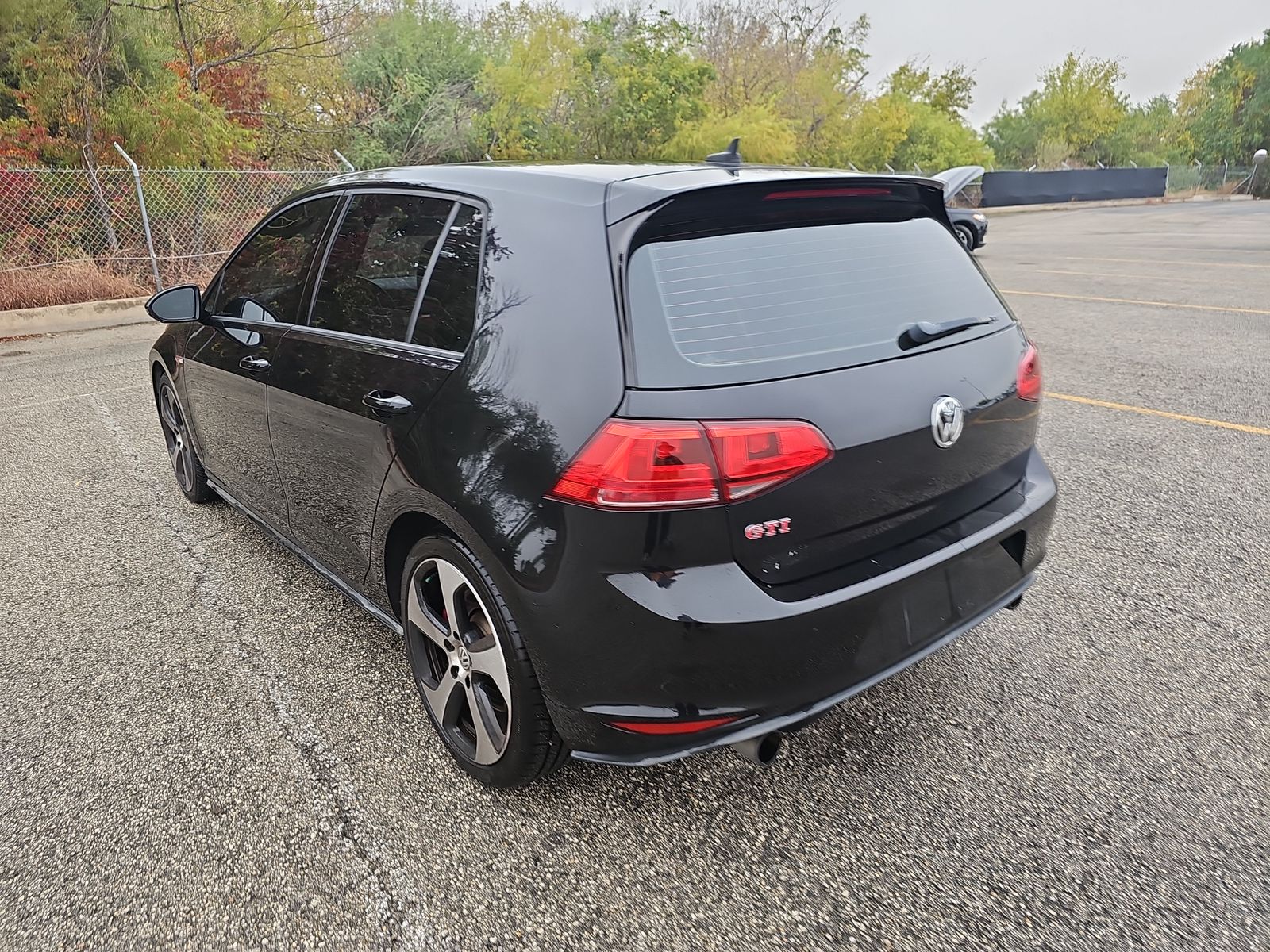 2016 Volkswagen Golf GTI 2.0T Autobahn FWD