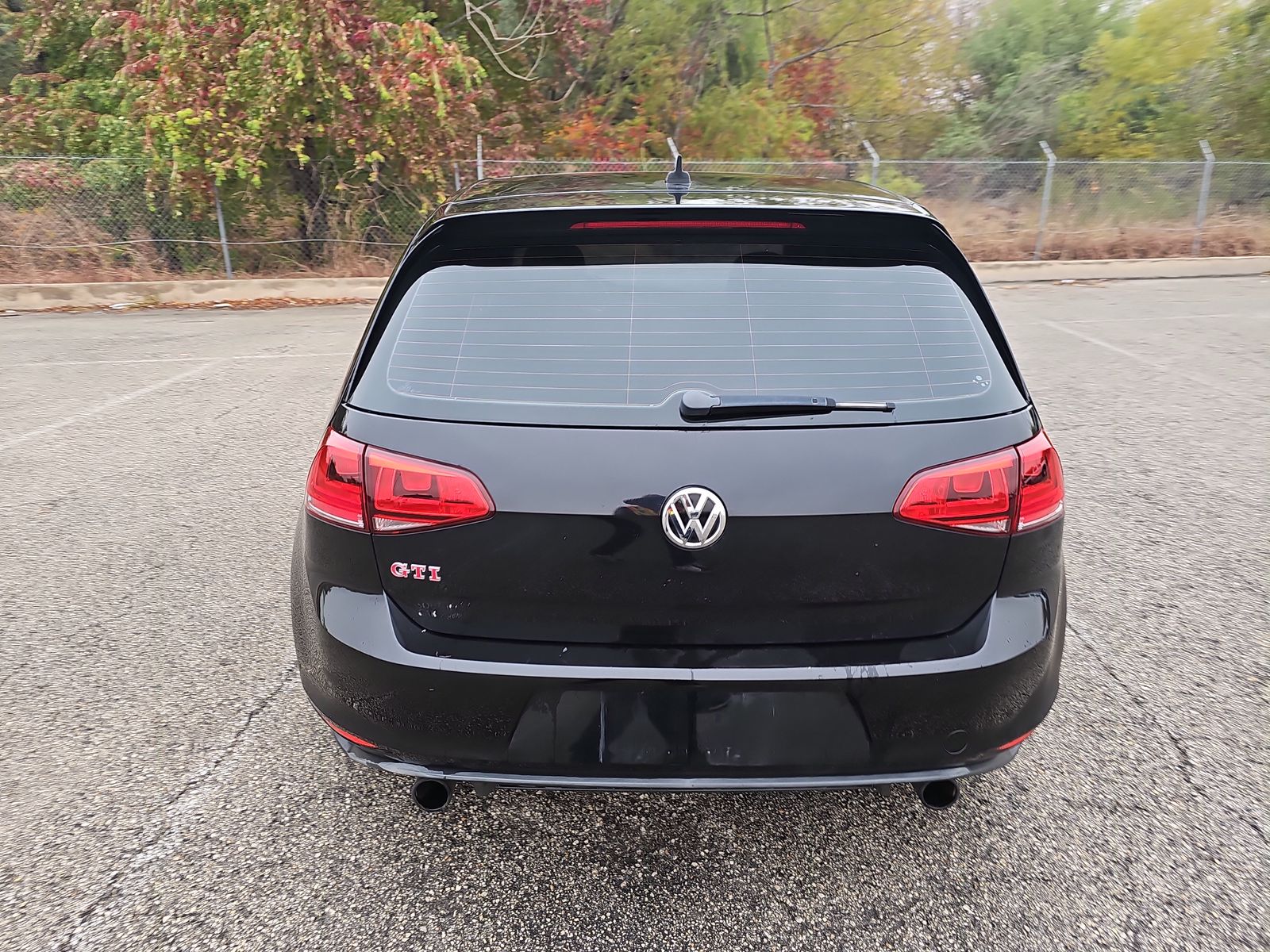 2016 Volkswagen Golf GTI 2.0T Autobahn FWD