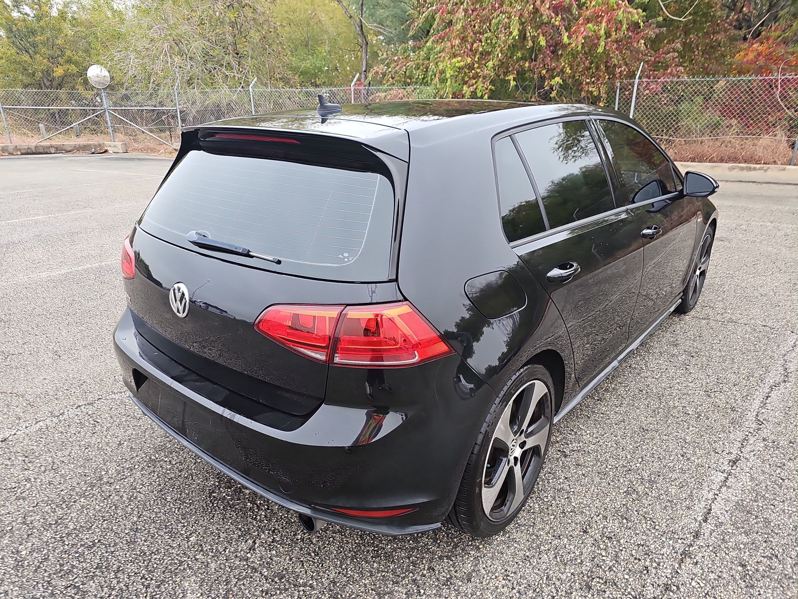 2016 Volkswagen Golf GTI 2.0T Autobahn FWD