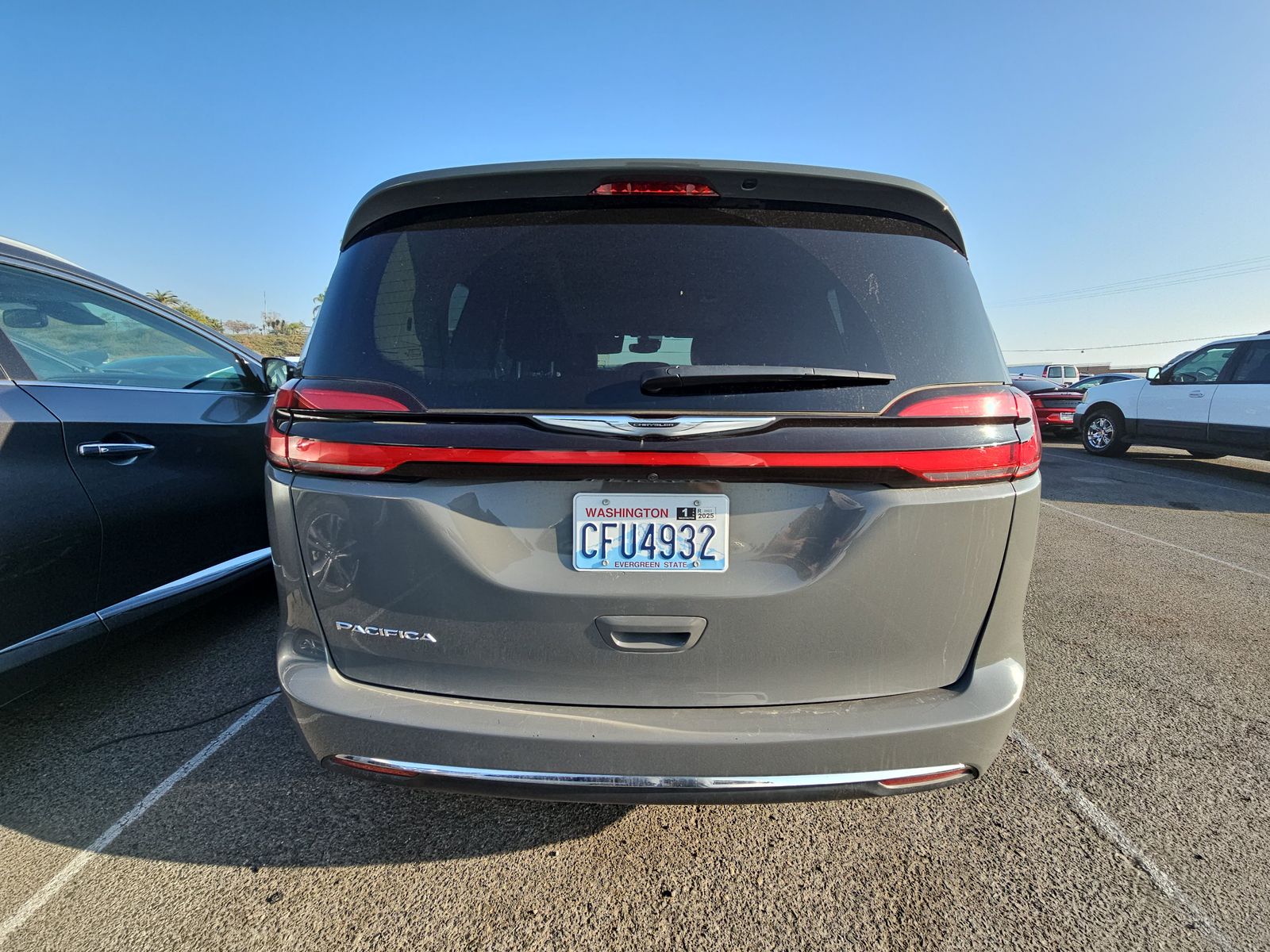 2022 Chrysler Pacifica Touring L FWD