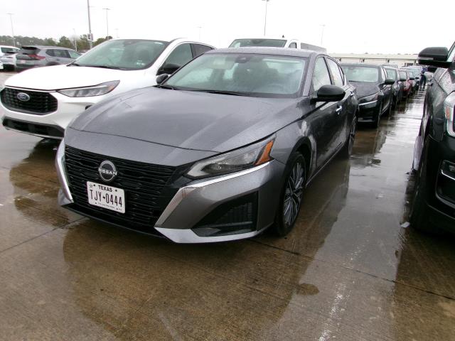 2024 Nissan Altima SV