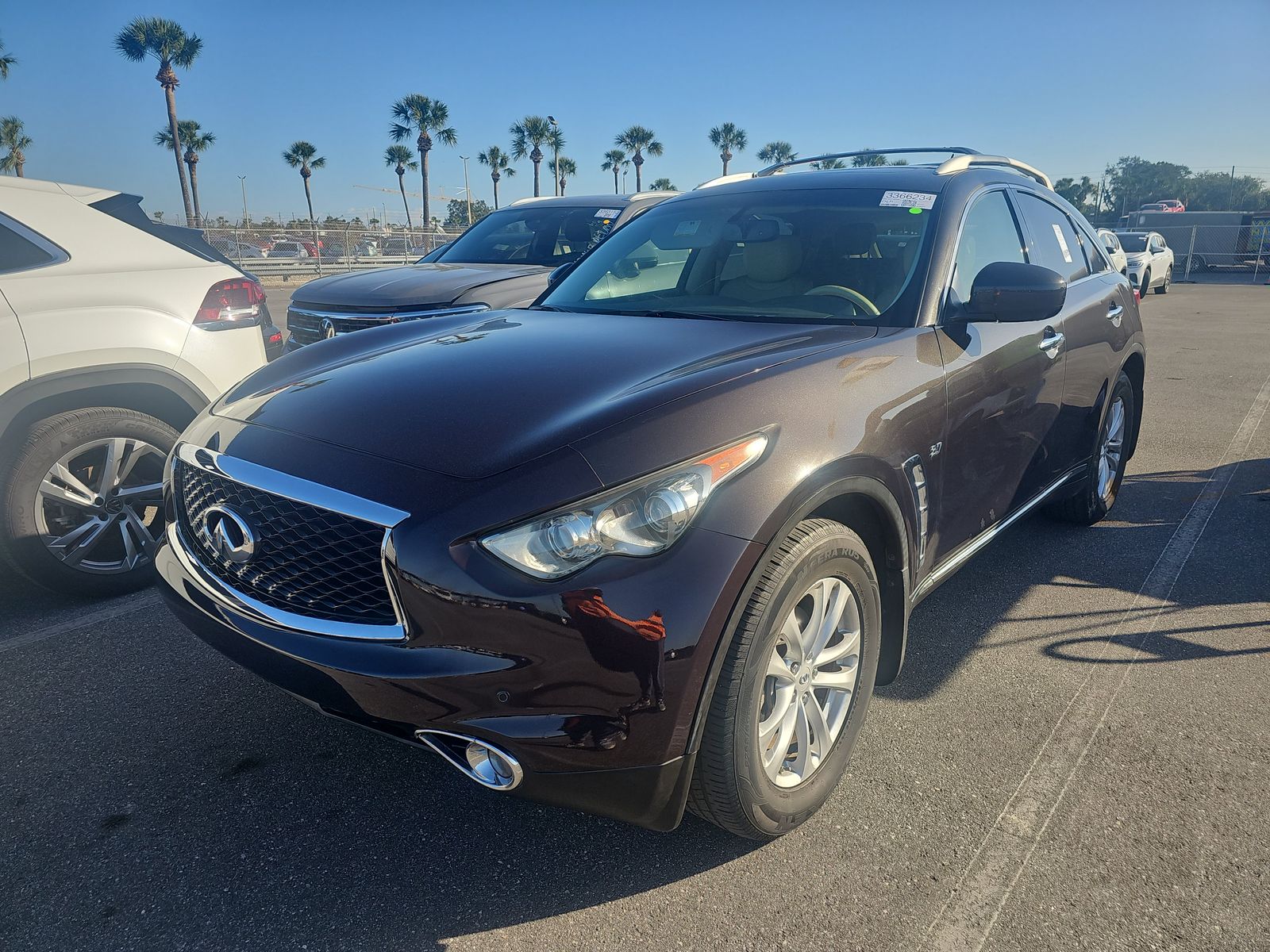 2017 INFINITI QX70