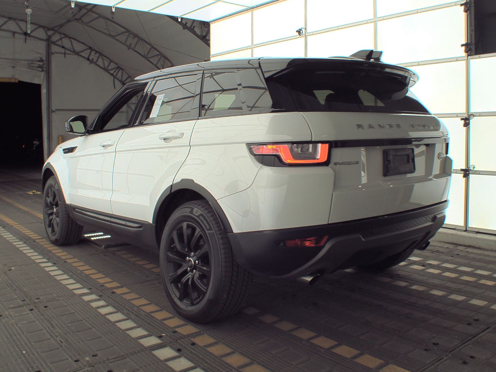 2019 Land Rover Range Rover Evoque SE AWD