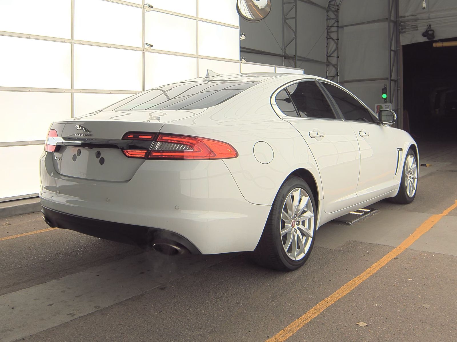 2015 Jaguar XF 2.0T Premium RWD