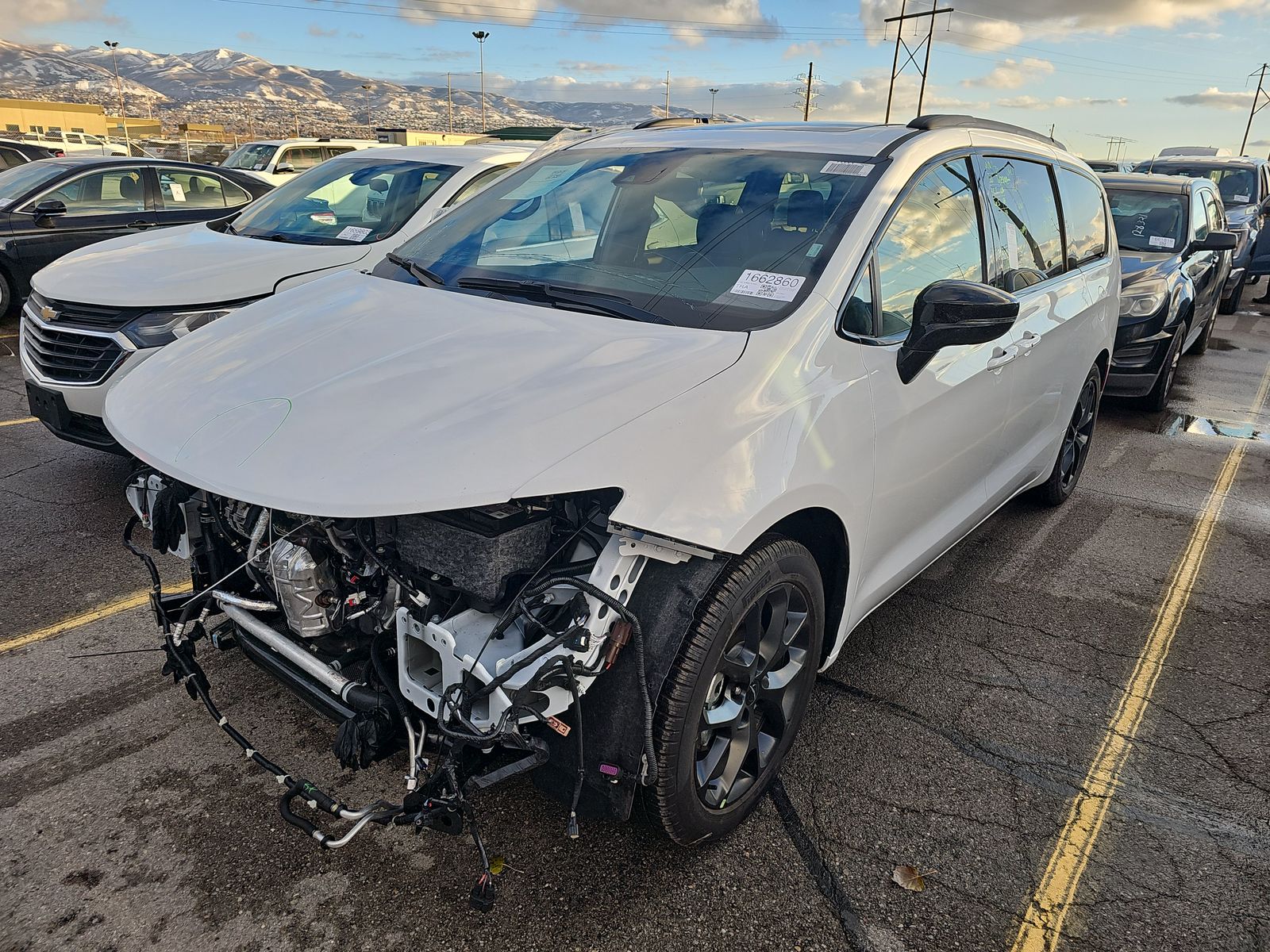 2025 Chrysler Pacifica Limited 121.6
