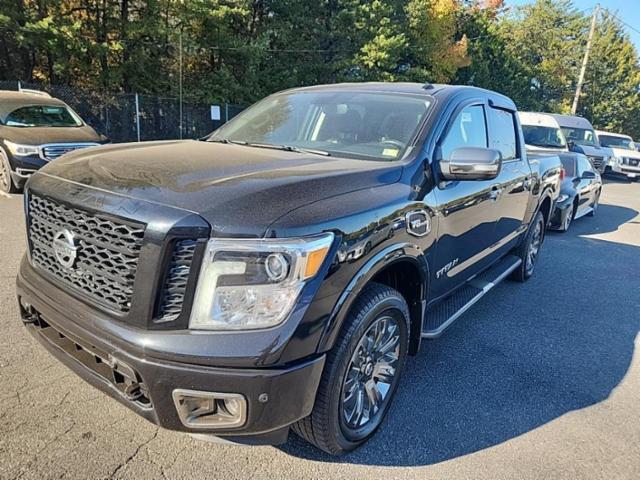 2017 Nissan TITAN Platinum Reserve Crew Cab Extra Short Bed
