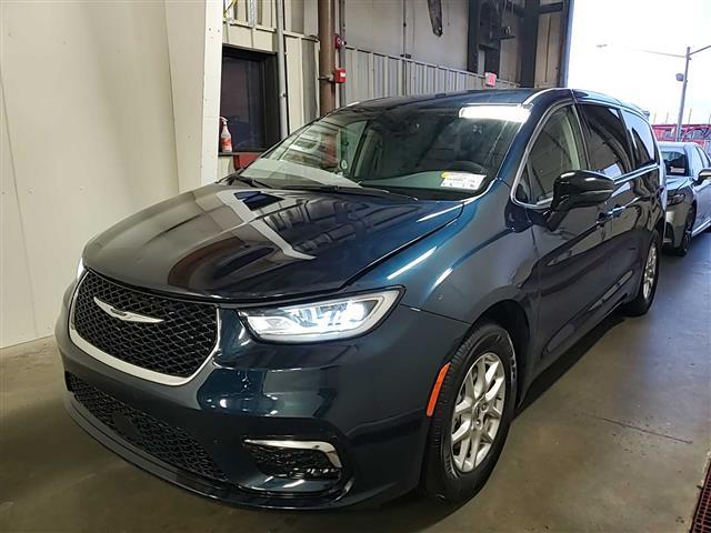 2024 Chrysler Pacifica Touring L 121.6