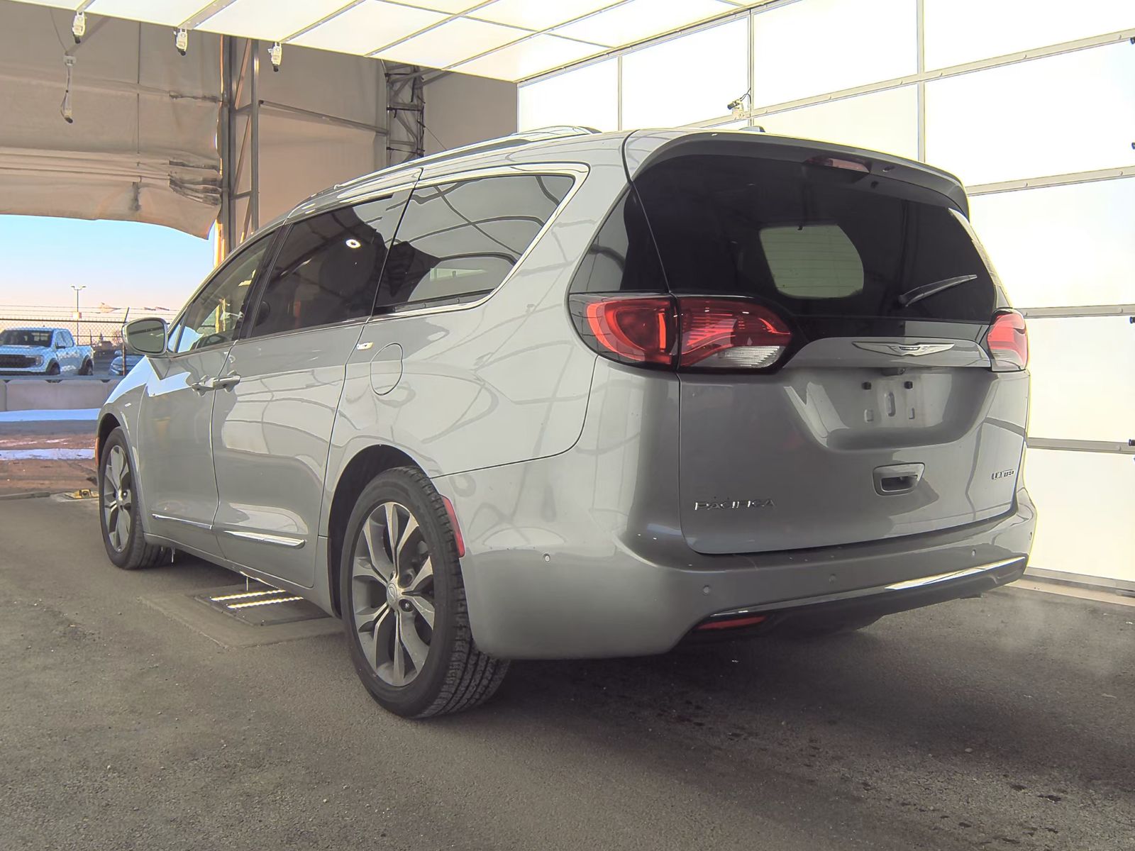 2018 Chrysler Pacifica Limited FWD