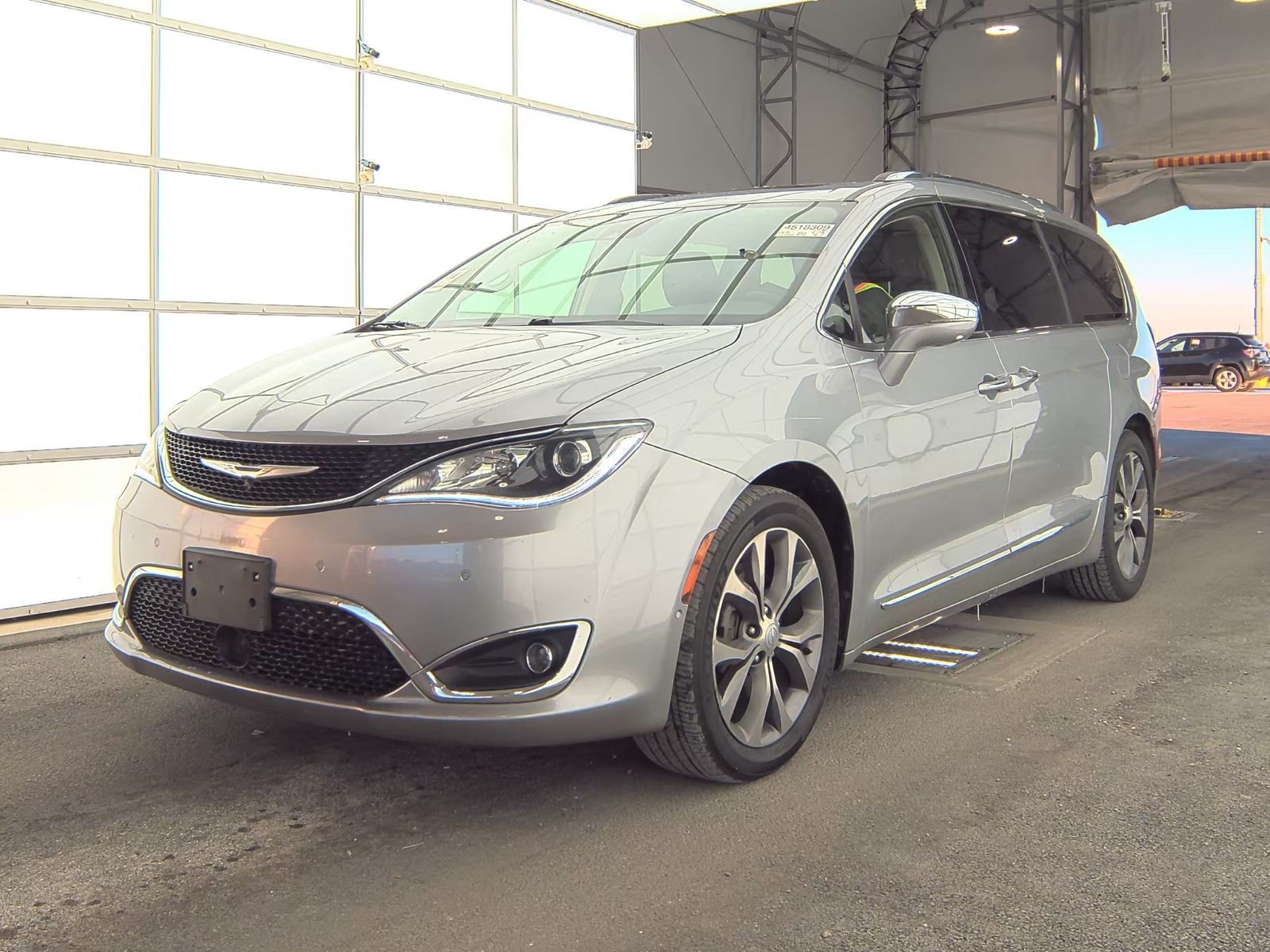 2018 Chrysler Pacifica Limited FWD