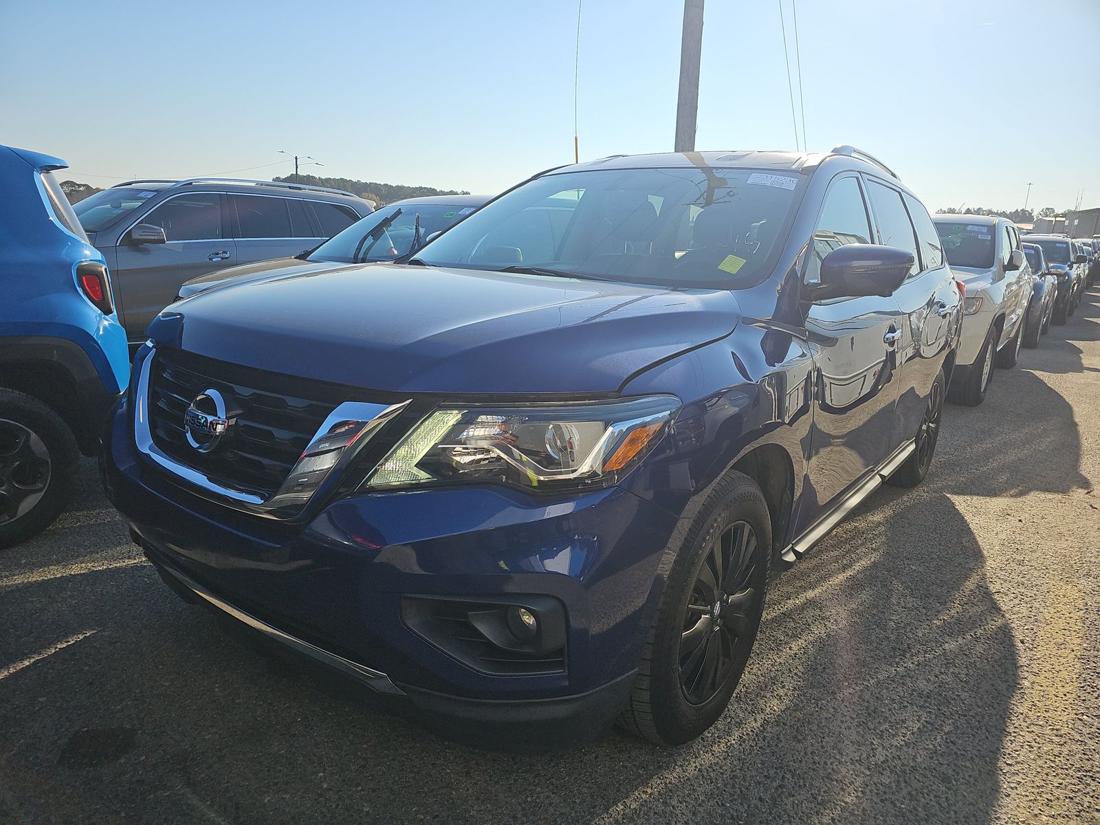 2020 Nissan Pathfinder SL