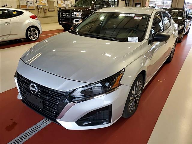 2024 Nissan Altima SV
