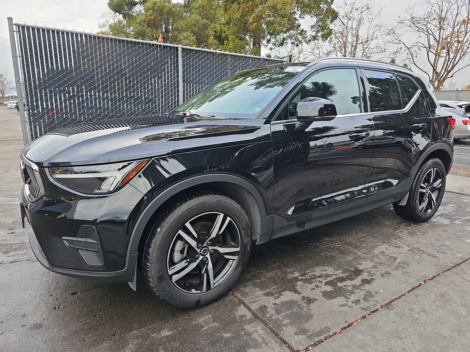 2024 Volvo XC40 B5 Core Bright Theme