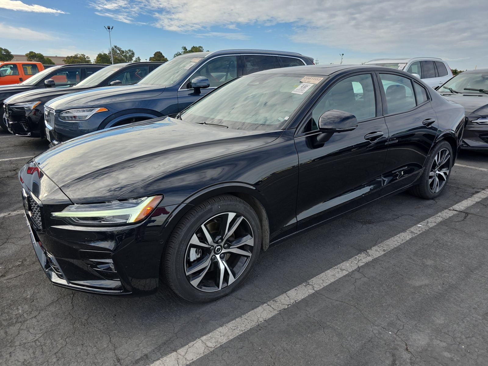 2024 Volvo S60 B5 Plus Dark