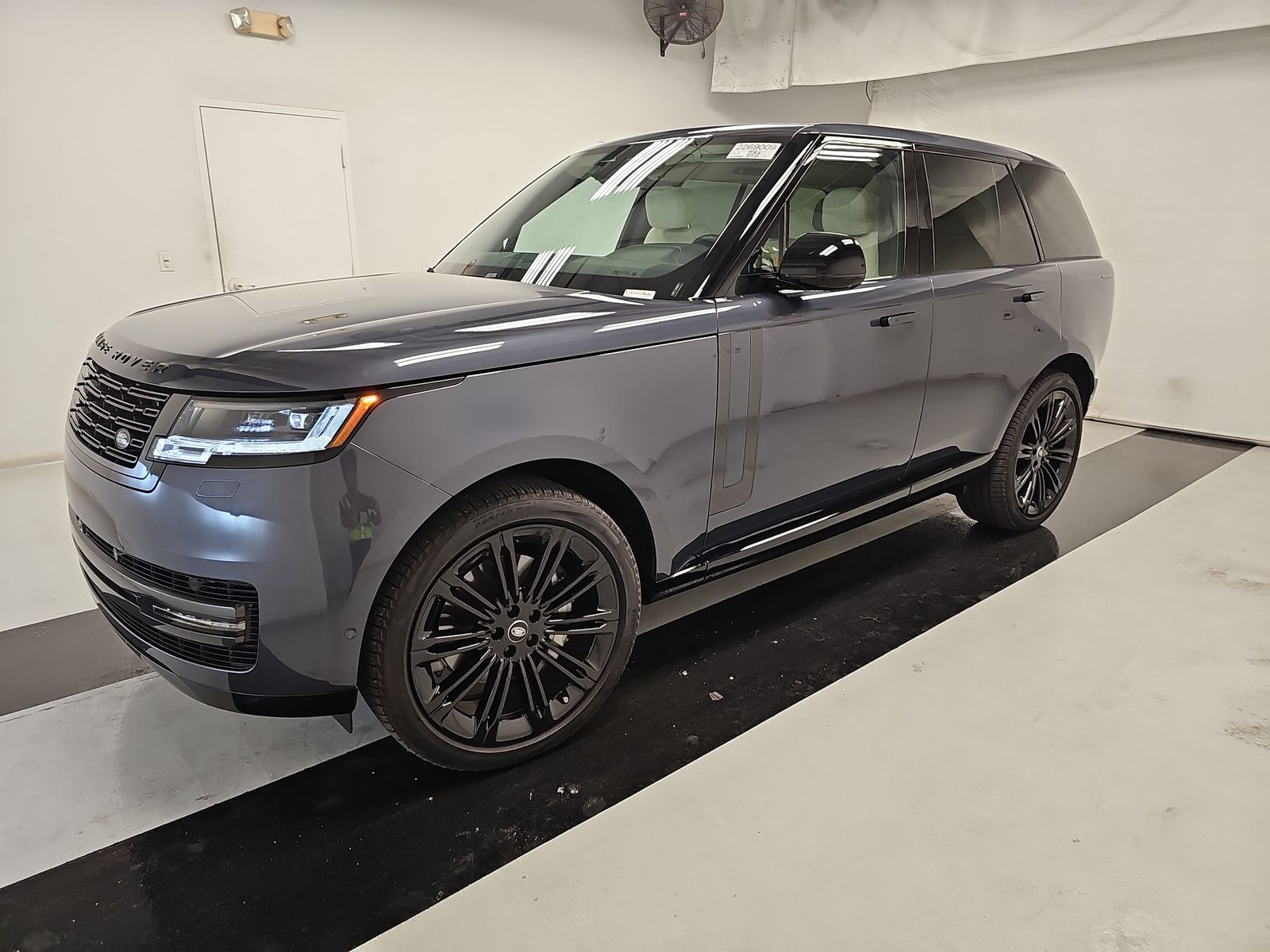 2024 Land Rover Range Rover SE