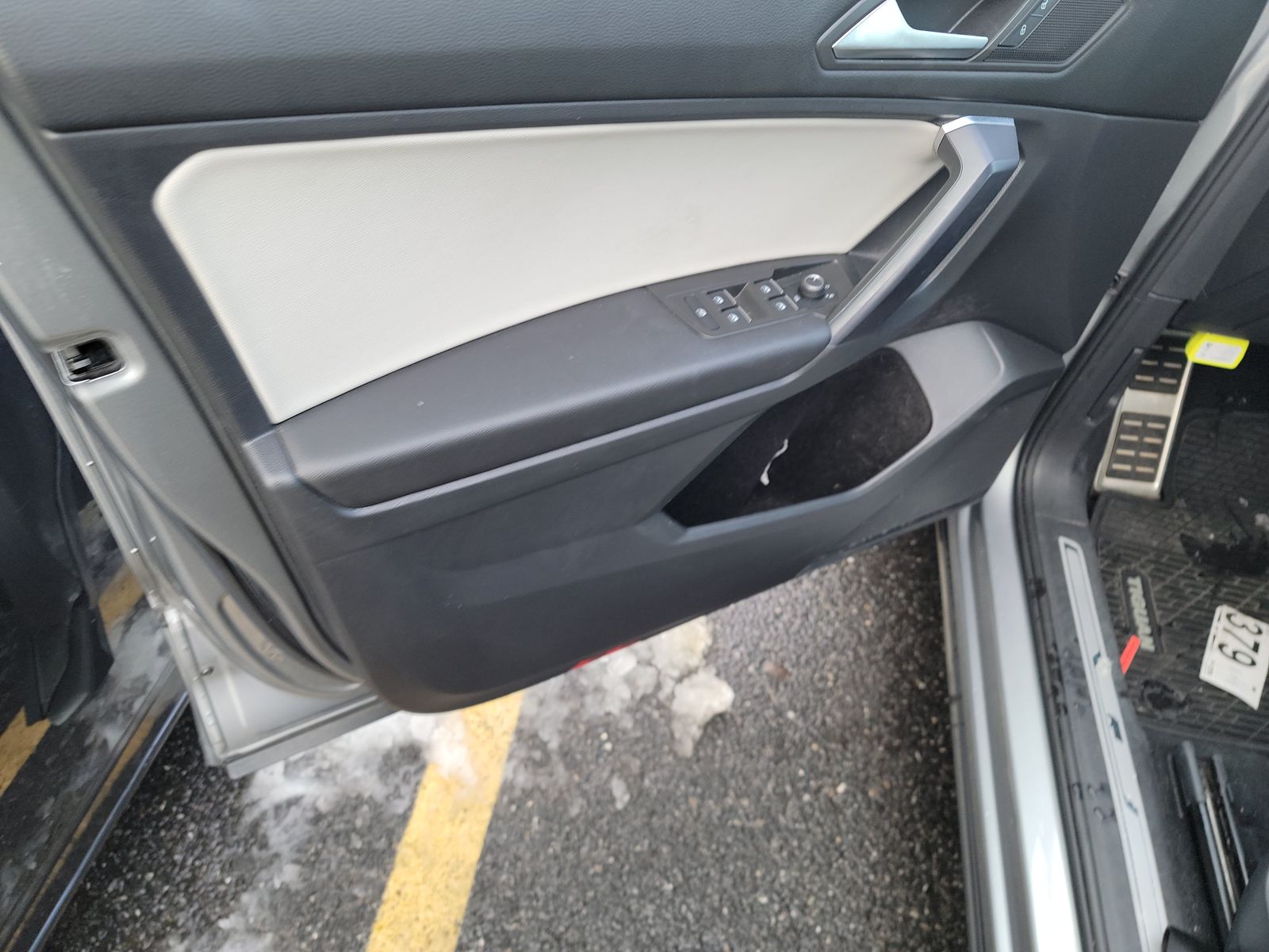 2021 Volkswagen Tiguan 2.0T SE R-Line Black AWD