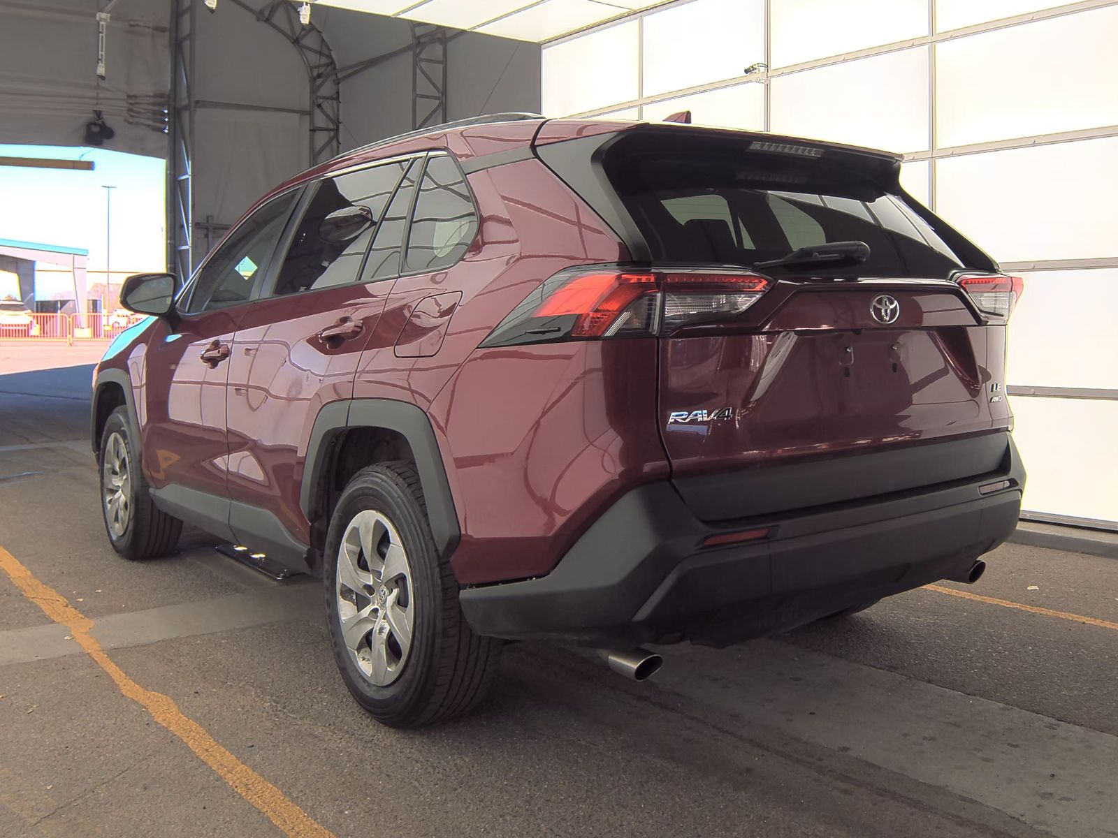 2021 Toyota RAV4 LE AWD