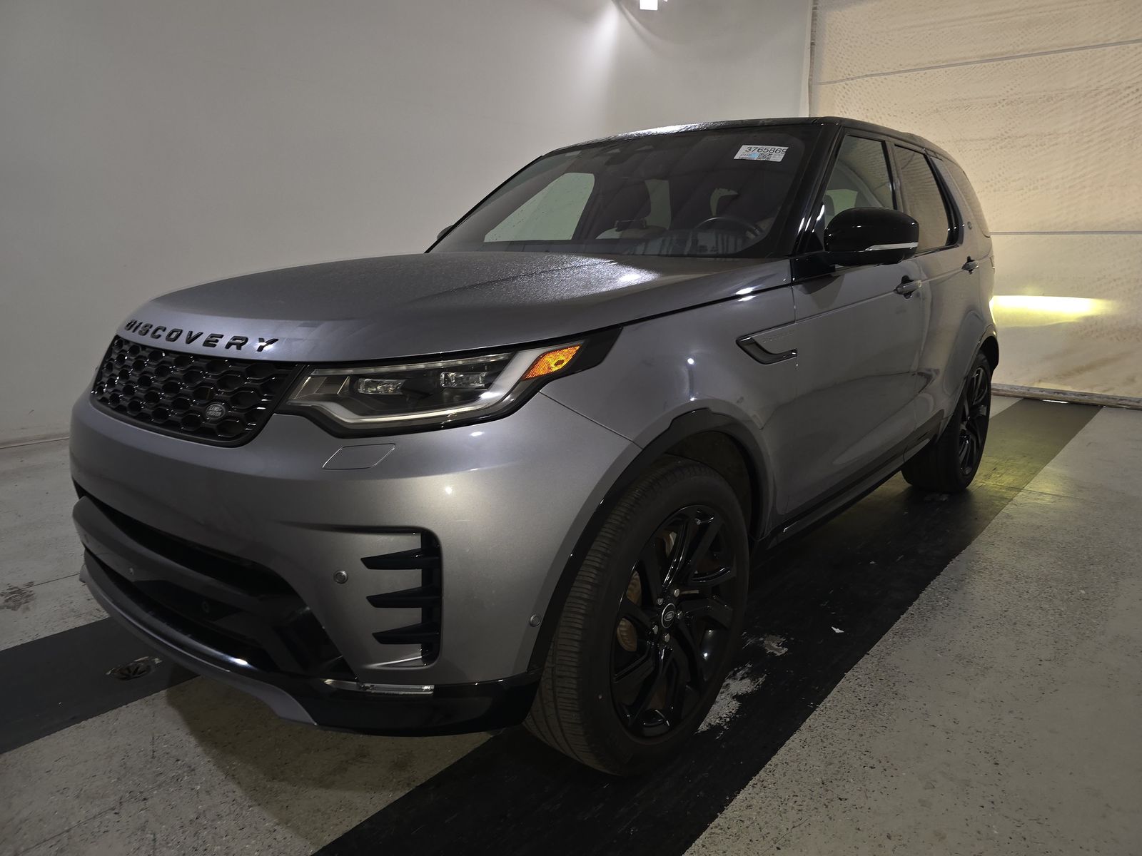 2021 Land Rover Discovery S R-Dynamic
