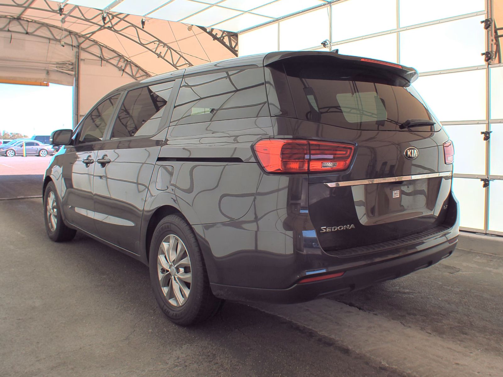 2021 Kia Sedona LX FWD