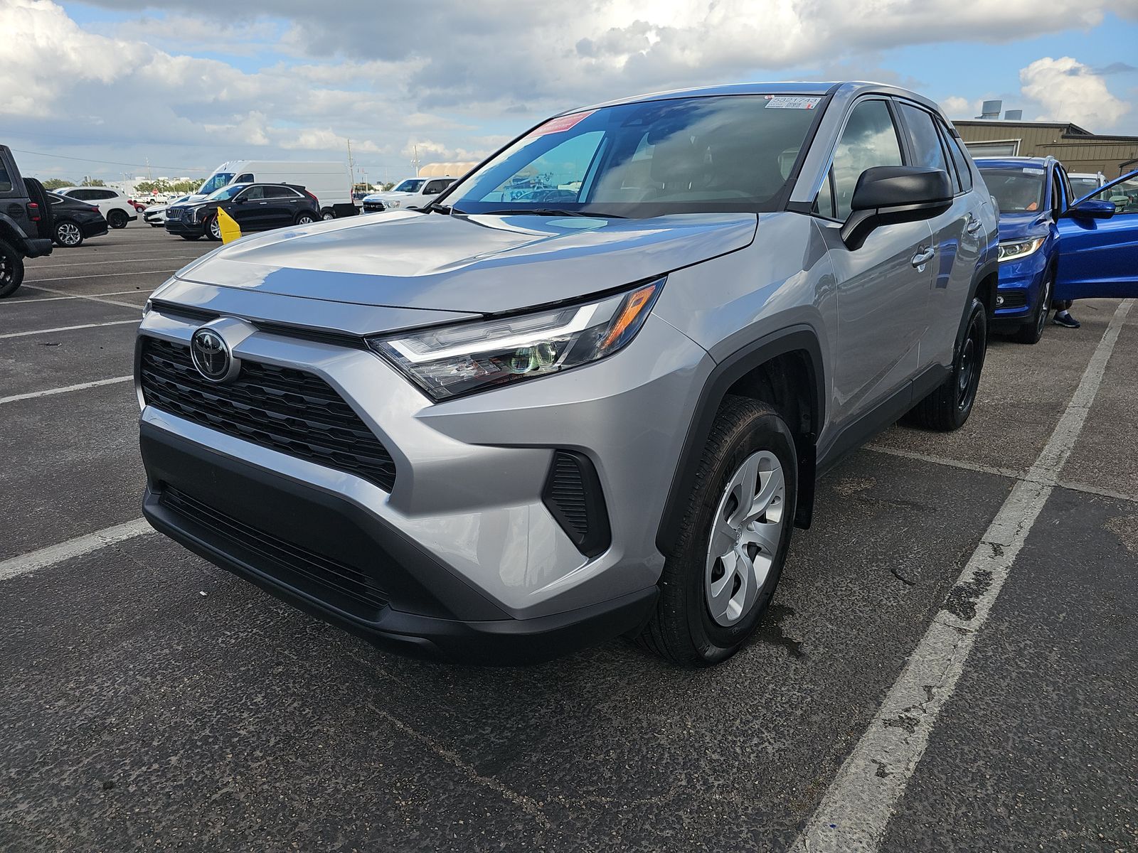 2024 Toyota RAV4 LE