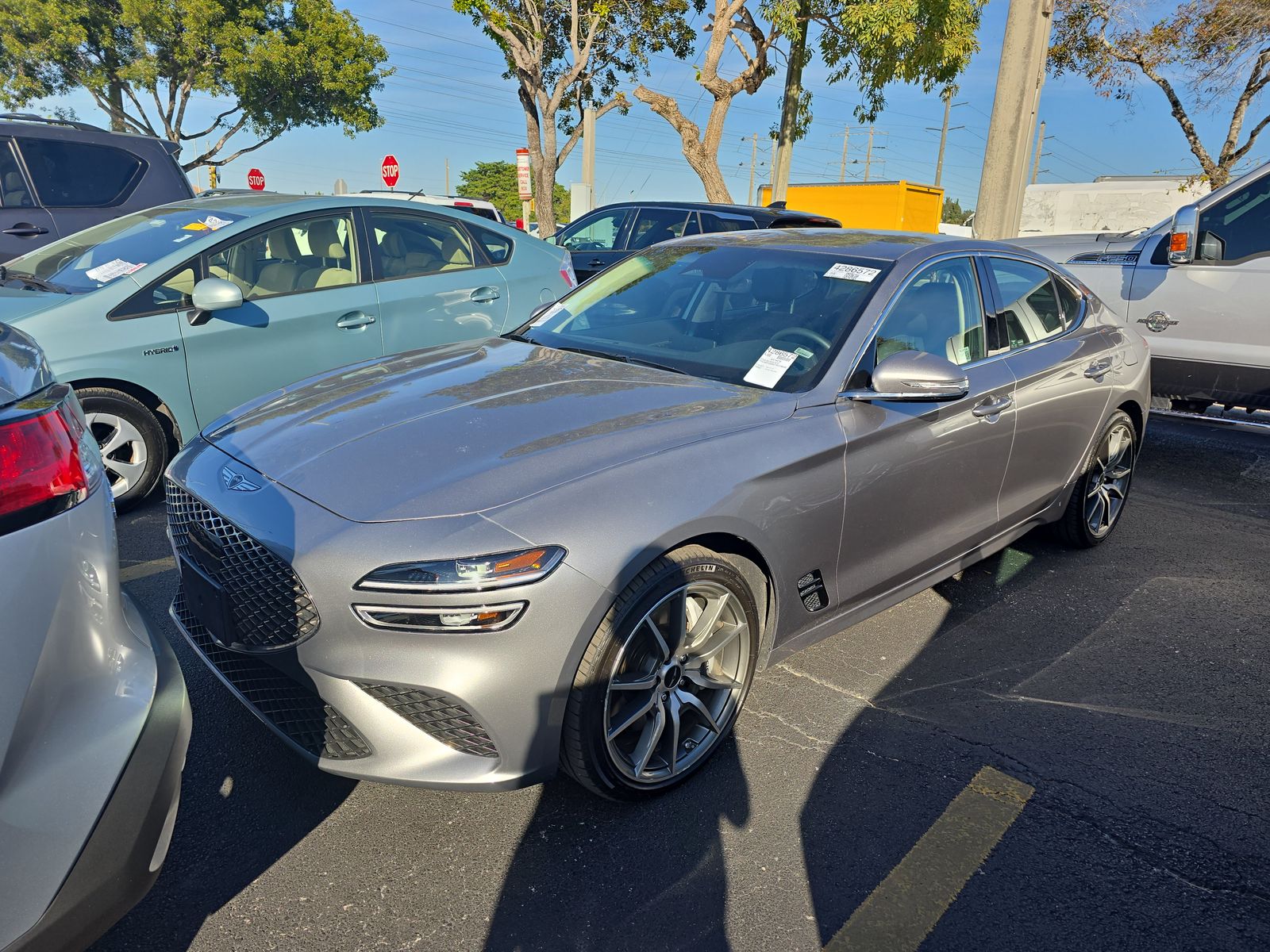 2025 Genesis G70 2.5T Standard