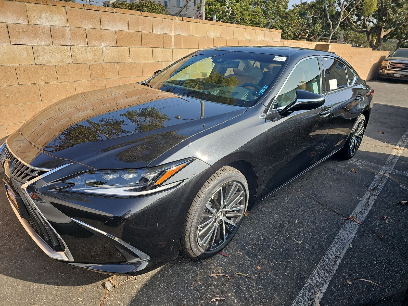 2025 Lexus ES 300h