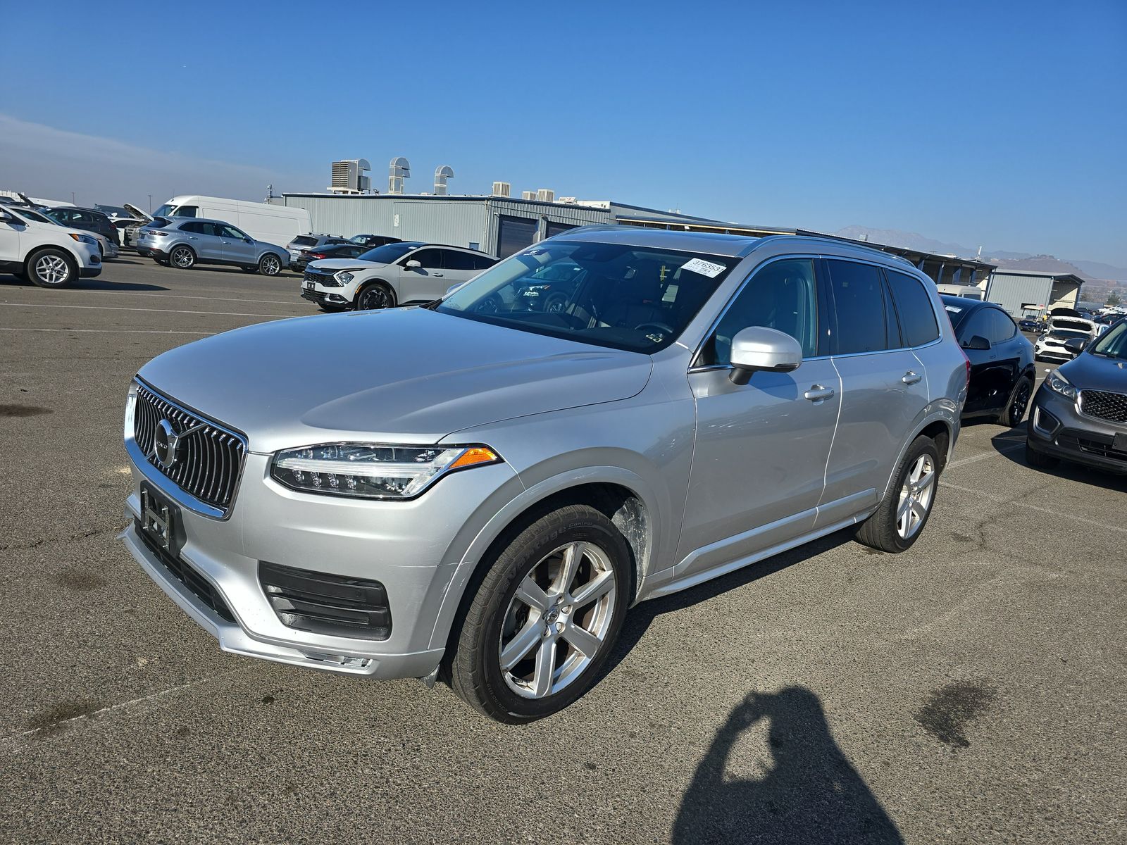 2020 Volvo XC90 T6 Momentum AWD