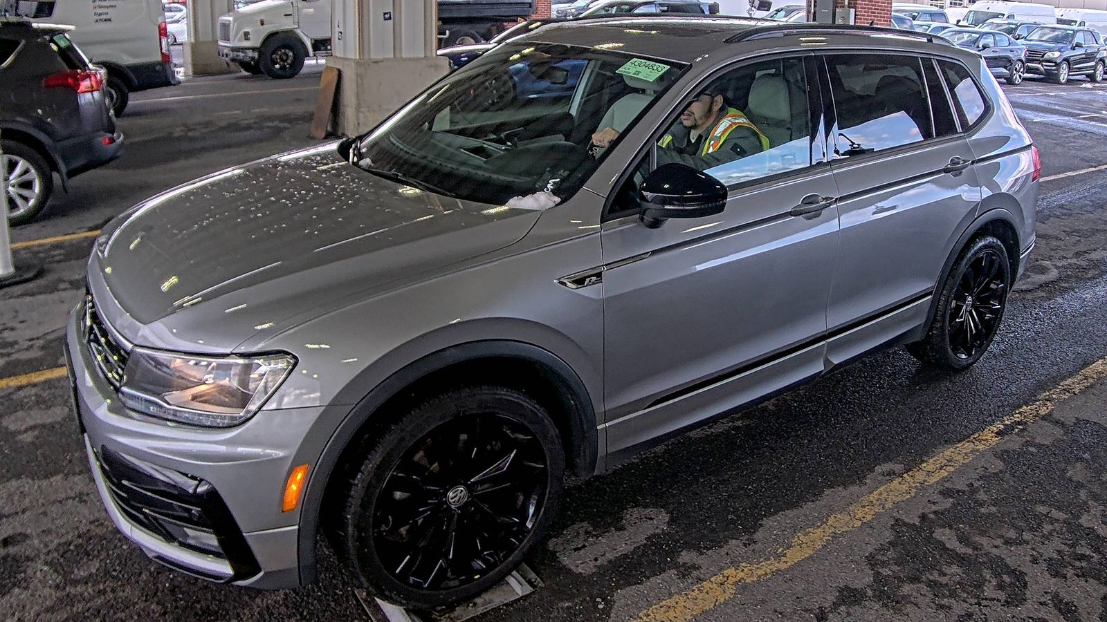 2021 Volkswagen Tiguan 2.0T SE R-Line Black AWD