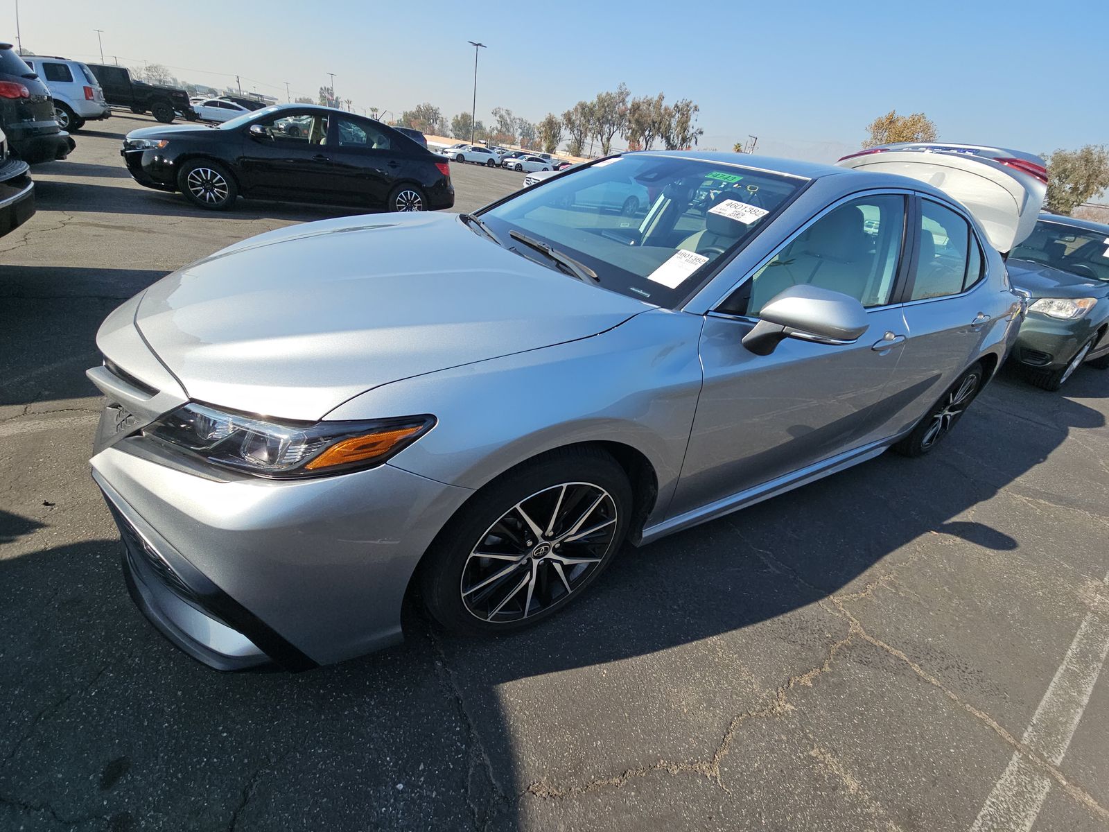 2023 Toyota Camry SE