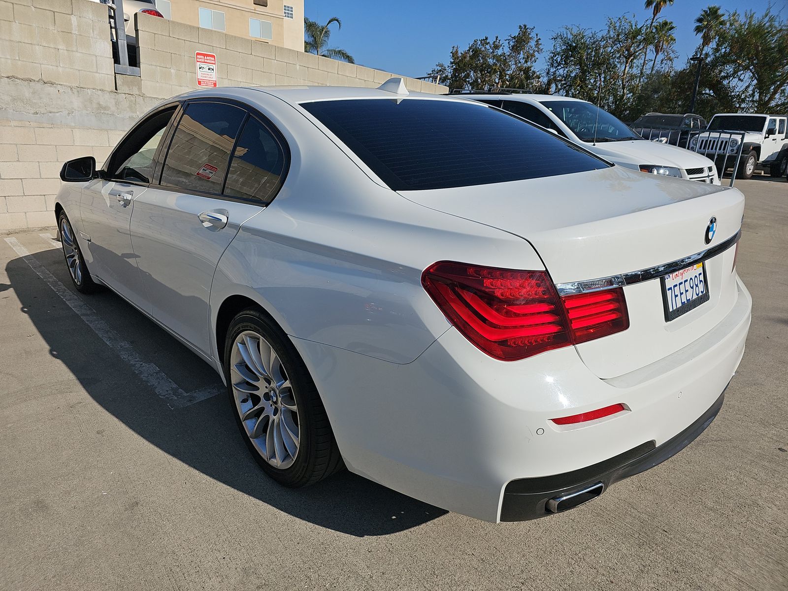 2014 BMW 7 Series 750i RWD