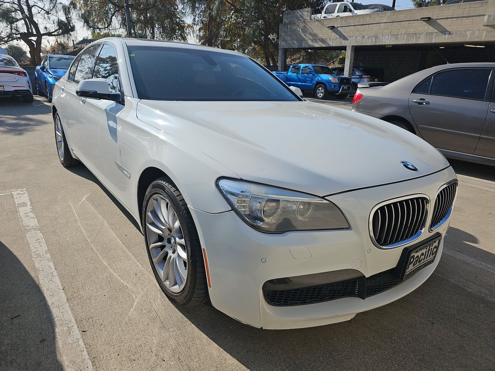 2014 BMW 7 Series 750i RWD