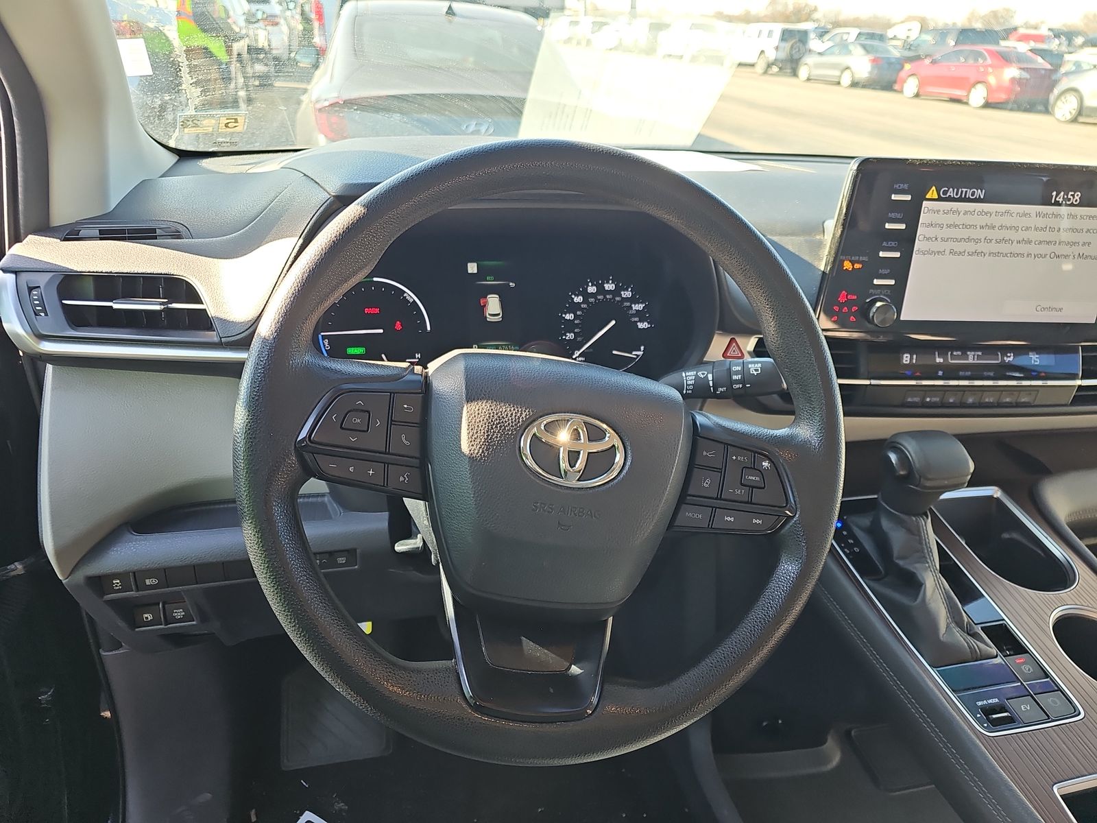 2022 Toyota Sienna LE FWD