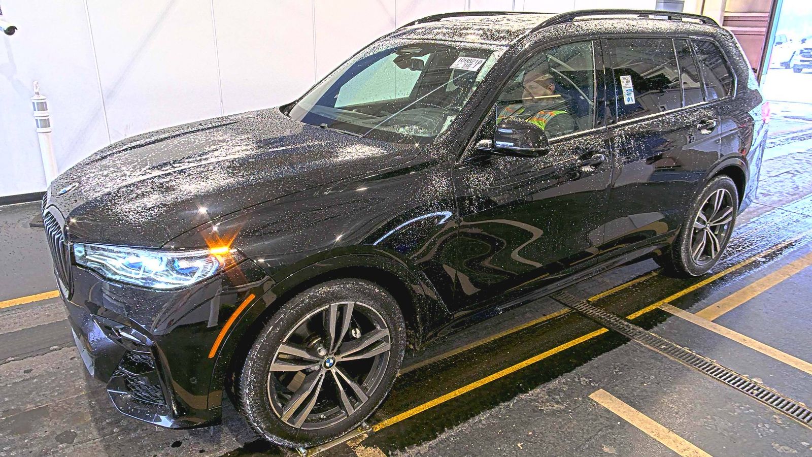 2022 BMW X7 Sports Activity Vehicle M50i