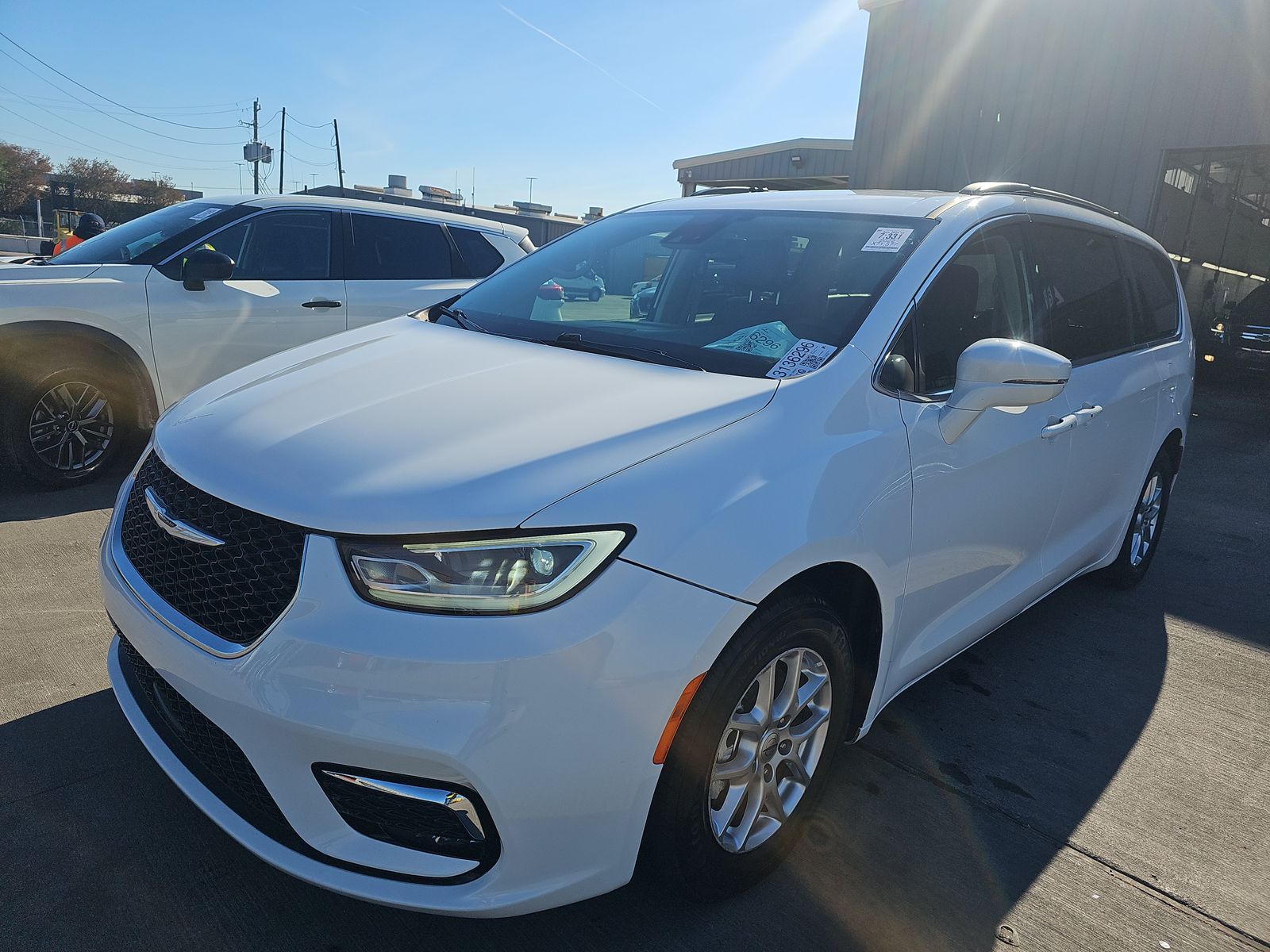 2022 Chrysler Pacifica Touring L 121.6