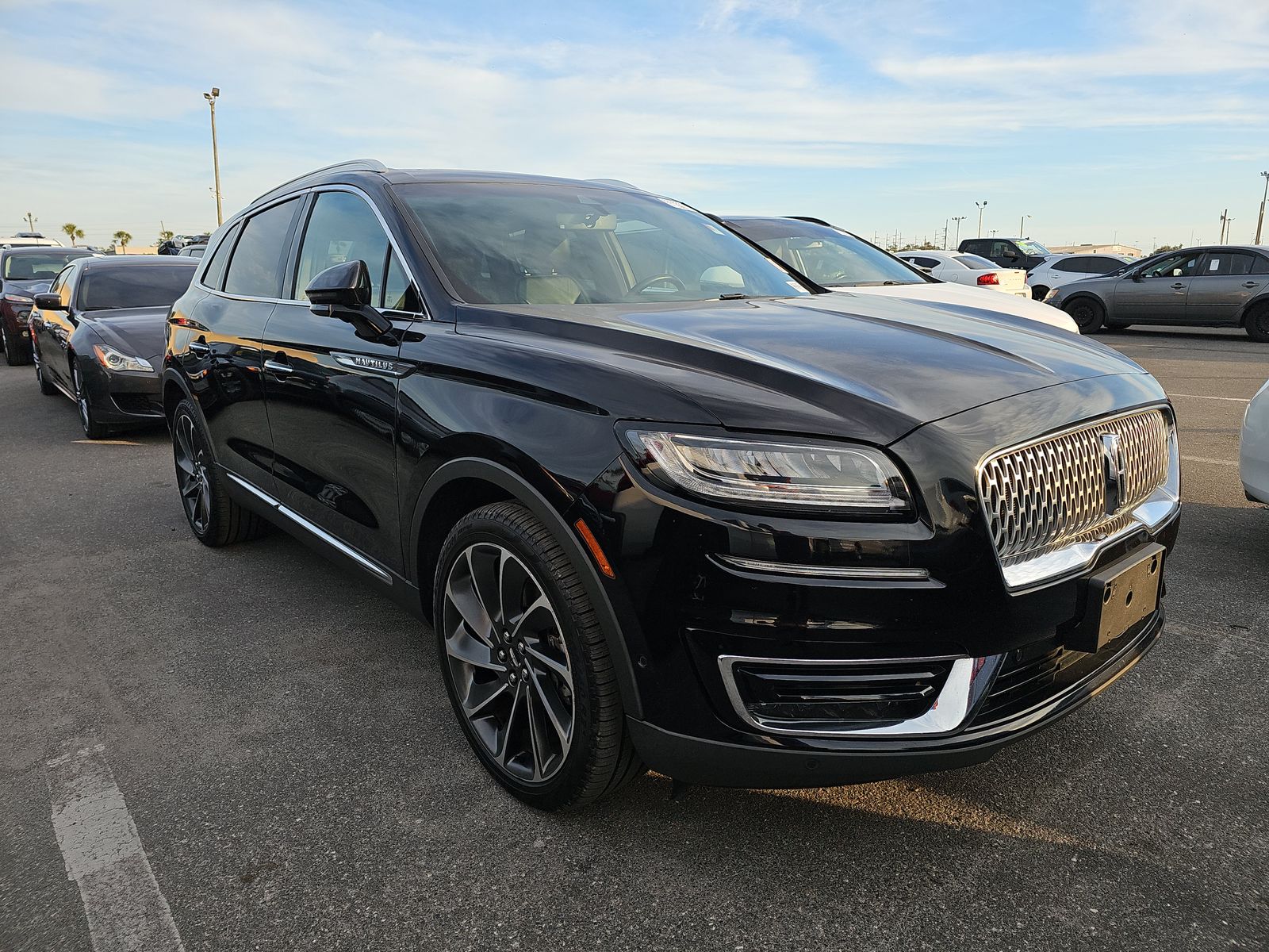 2019 Lincoln Nautilus Reserve AWD