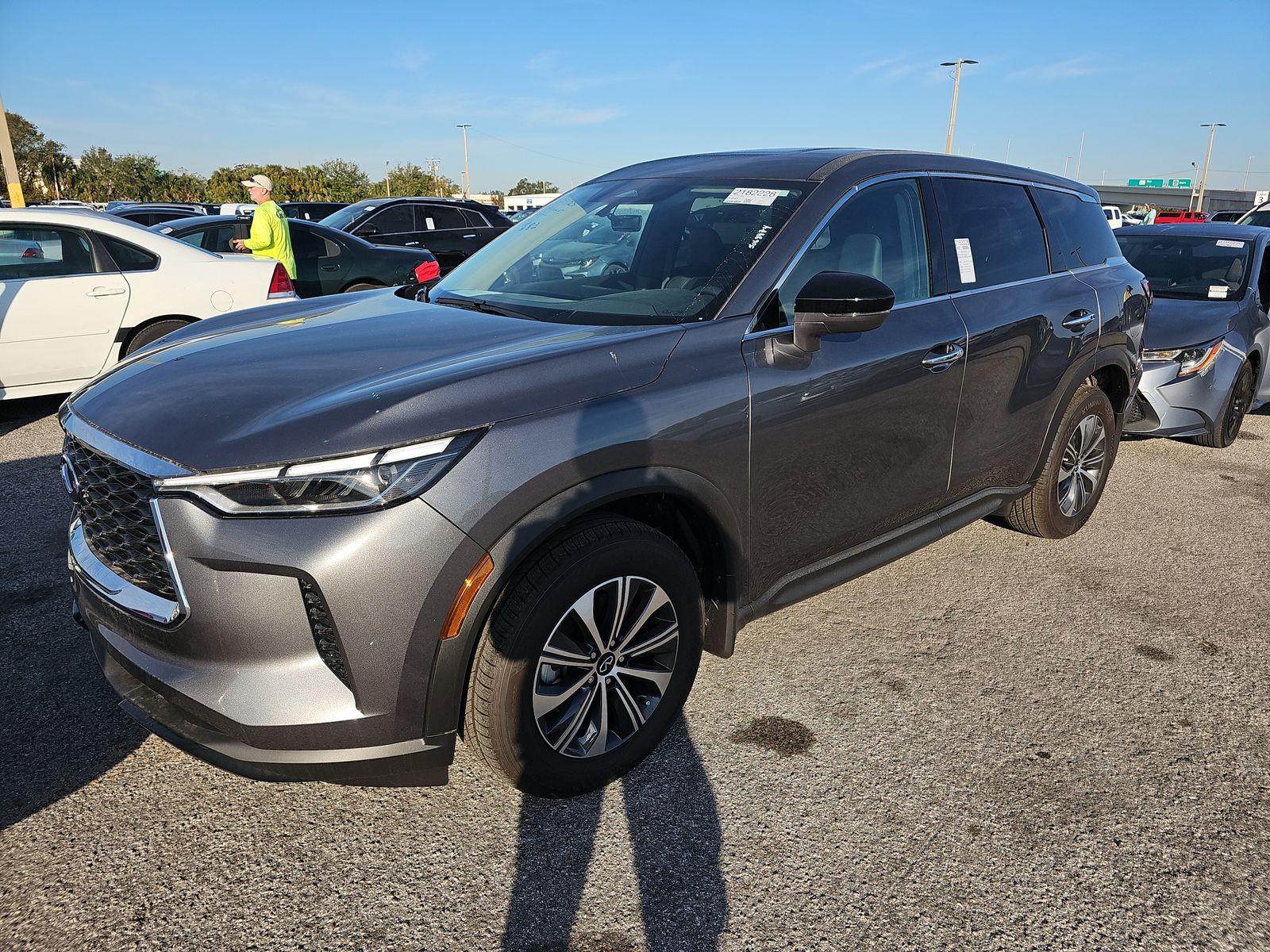 2025 INFINITI QX60 PURE