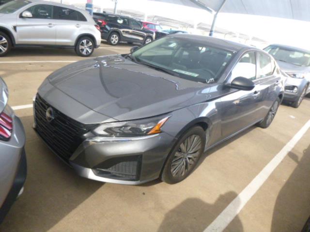 2024 Nissan Altima SV