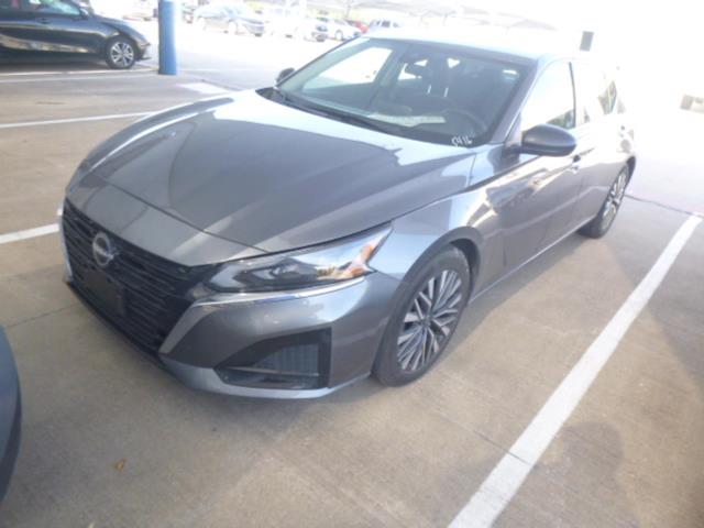 2024 Nissan Altima SV