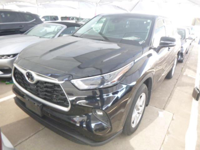 2024 Toyota Highlander LE